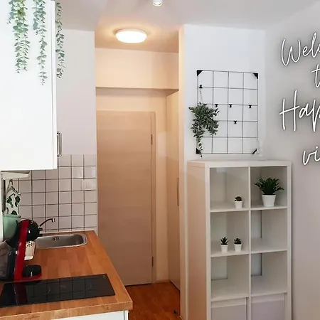 Happy Vibes Apartment, Charming & With Free Parking *